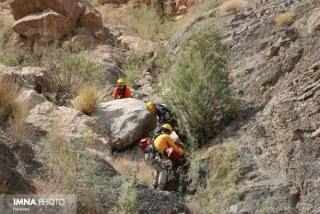 سقوط مرد ۳۵ ساله از کوه صفه