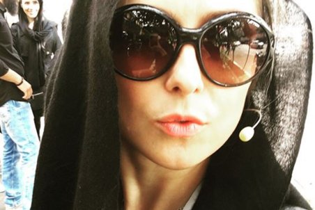 خبرنگار بازداشت شده روس در تهران کیست؟ (تصاویر)