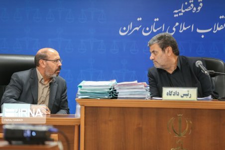 متهم ردیف سوم: پرداخت رشوه برای تسریع در دریافت مجوزها بود