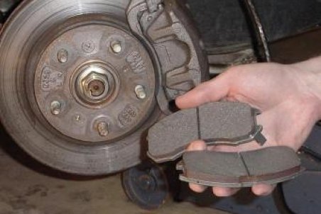 تهران| کشف کارگاه غیر مجاز لنت در پردیس