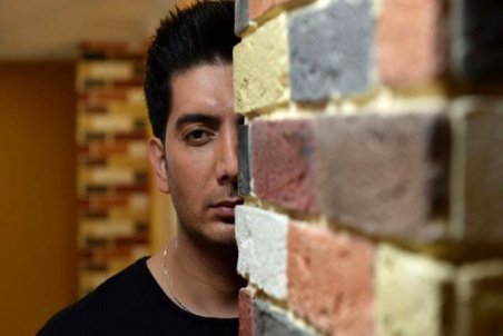 کایدان: به فرزاد فرزین فرصت دهید!