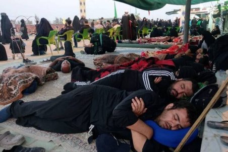 عکس | فرزند سید حسن نصرالله در موکب اربعین