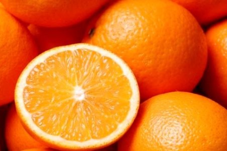 "رنگ افزایی" به بخشی از پرتقال‌های بازار/ مردم پرتقال‌های دورنگ را خریداری کنند