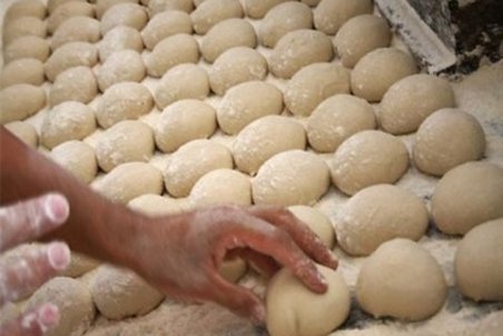 در ۴ سال گذشته قیمت نان تغییری نداشته است