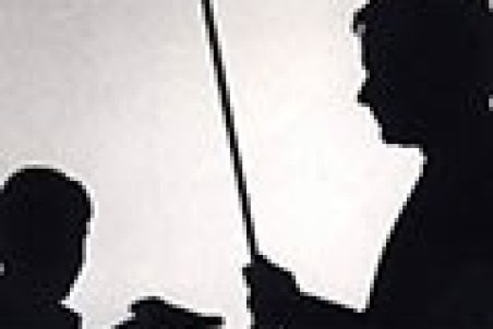 تنبیه بدنی، دانش‌آموز را راهی بیمارستان کرد