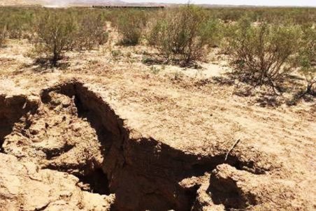 فارس| فرونشست در پی نابودی سفره‌های زیرزمینی