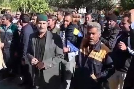 کارگران دهکده گردشگری چادگان خواستار ساماندهی وضعیت شغلی خود شدند