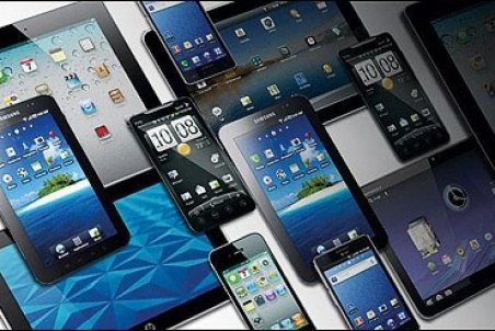 ۹۵ درصد تلفن‌های همراه در بازار وارداتی است