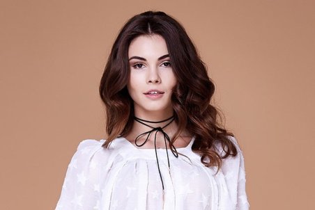 رنگ موی تنباکویی؛ ترکیب رنگ و هایلایت‌های مناسب