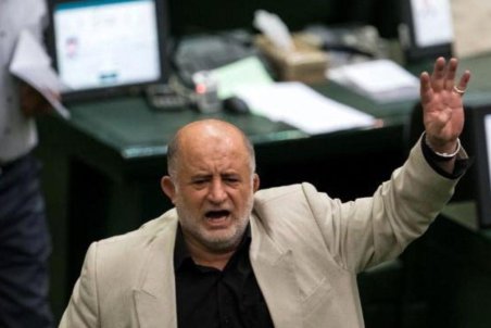 نماینده ارومیه بابت رفتار تراکتوری‌ها عذرخواهی کرد