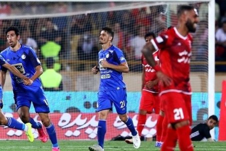 ۷ تماشاگرنما در بازی تراکتورسازی و استقلال بازداشت شدند