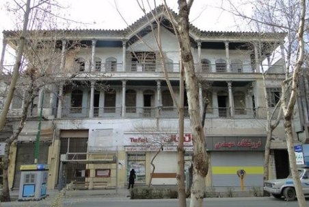 فیلم | اولین هتل اصفهان که «صادق هدایت» از آن یاد کرده به یک خرابه تبدیل شده!