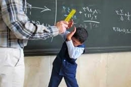 پارگی پرده گوش دانش‌آموز ابتدایی بر اثر تنبیه معلم/ شکایت خانواده دانش‌آموز از معلم خاطی