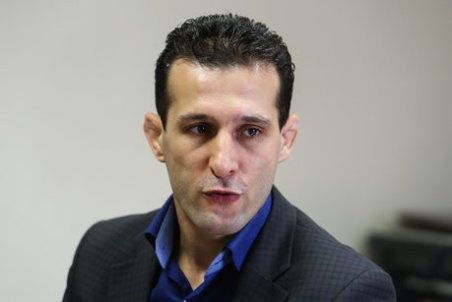 انتقاد تند میراسماعیلی از داورزنی: مجبورم نکنید ناگفته‌ها را بگویم