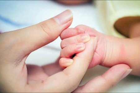 خانم های محترم شکایت کنید! / بررسی موانع اجرای قانون مرخصی 9 ماهه زایمان