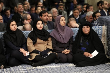 تصاویر فعالان اقتصادی زن در ملاقات با رهبر انقلاب