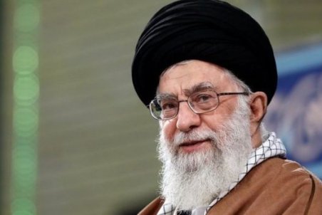 کنایه رهبر انقلاب به درآمد ۳۰ میلیون دلاری صدا و سیما