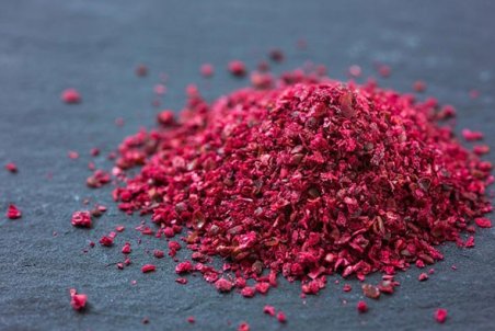 از خواص سماق چه می دانید؟ + عواض جانبی و نحوه‌ مصرف