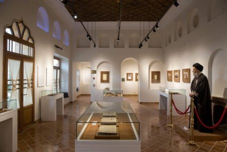 چه کسی رضاخان را به زانو درآورد؟