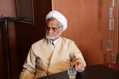 آقای جنتی را عادل و دلسوز می دانم،اما سیاست نمی داند و اخلاق اجتماعی وسیاسی ندارد