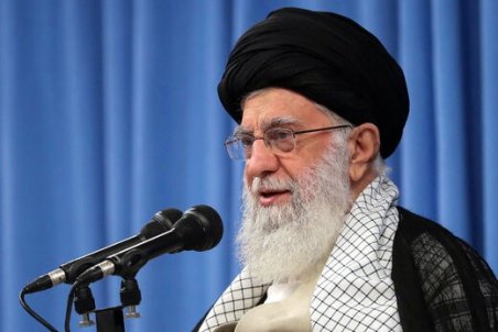 تصویری دیده نشده از رهبر انقلاب