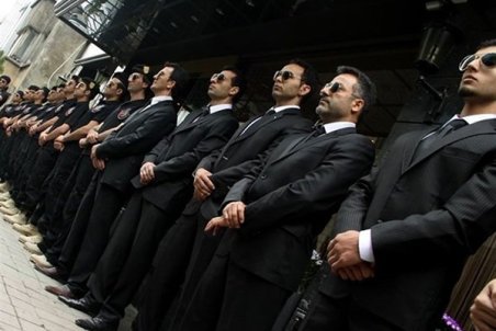 همه چیز درباره دنیای محافظان شخصی/ برای بادیگارد شدن چه ویژگی‌هایی لازم است؟