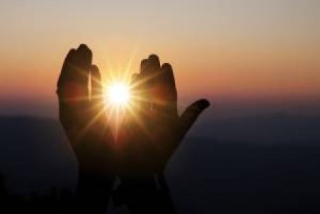 با انرژی درمانی و انواع آن آشنا شوید