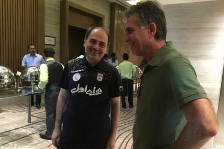 ویلموتس و وکیلش انگلیسی‌شان را قوی کنند