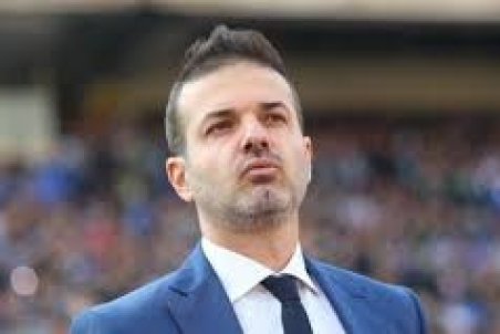 منزوی: استراماچونی تا بعداز ظهر امروز فرصت دریافت چک را دارد