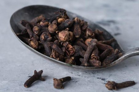 با خواص میخک و مضرات آن آشنا شوید