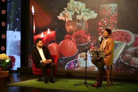 راغب مهمان «فرمول یک» شد/ حافظ‌خوانی راغب با دکلمه‌ علی ضیا