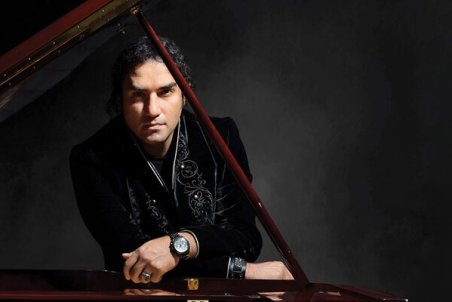 «دیوونه خونه مجازی» رضا یزدانی شنیدنی شد/ آلبومی تقدیم به پدر