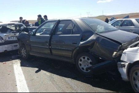 تصادف زنجیره ای در محور تهران _ شمال 13 مجروح برجای گذاشت