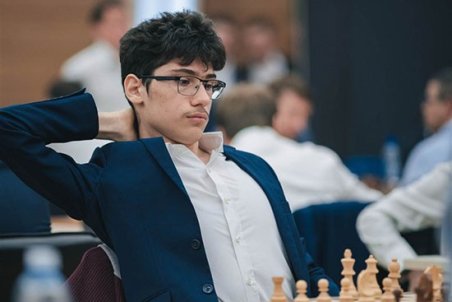 فدراسیون شطرنج به نابغه: تختی باش و برگرد!