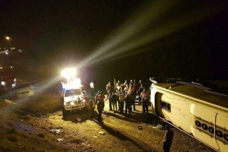 واژگونی اتوبوس در پاکدشت