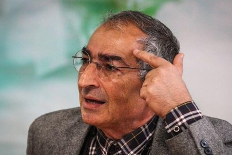 زیباکلام: دچار فلج فکری شده‌ام