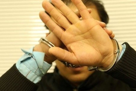 پسر عکاس متهم به آزار و اذیت دختر جوان