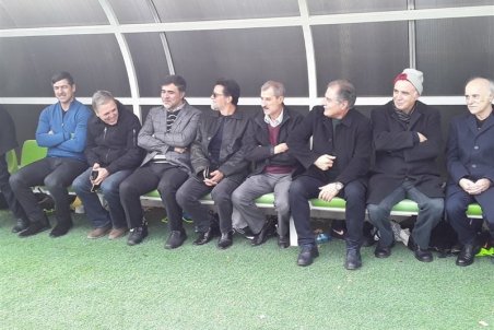 چشم امید به «امیدها»