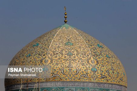 ویدئو / مرمت گنبد مسجد شیخ لطف‌الله، غیراصولی انجام شده است؟