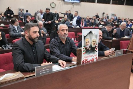 تصویری از سردار قاسم سلیمانی در پارلمان عراق