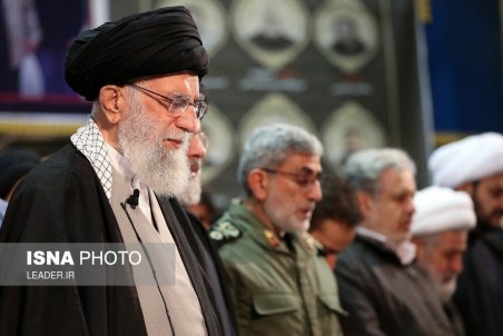 اقامه نماز رهبری بر پیکر سردار شهید حاج قاسم سلیمانی