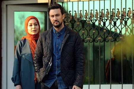 شاهرخ استخری: دلم نمی‌خواهد برای پول بازی کنم