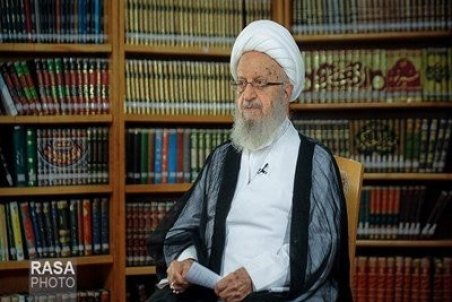 خاطره مکارم شیرازی از امضا کردن کفن سردار شهید سلیمانی