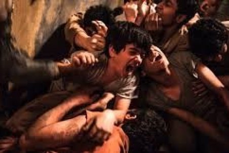 اکران و نقد فیلم سینمایی «23 نفر» در قم