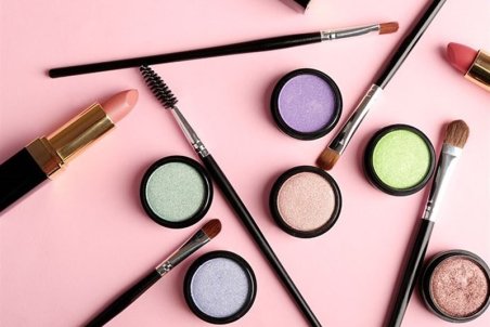استفاده از لوازم آرایشی باعث افزایش احتمال ابتلا به "سرطان سینه"