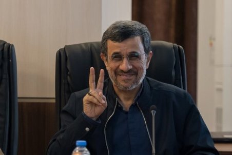 تعلیق عضویت محمود احمدی‌نژاد در مجمع تشخیص مصلحت صحت ندارد