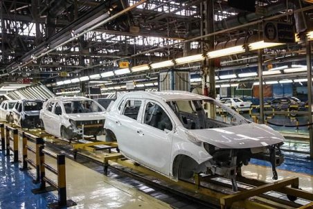 سه دليل گراني خودرو پس از سهميه‌بندي بنزين