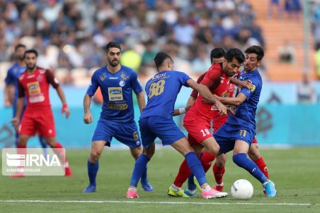 اتحاد ۵۰ هزار نفری سرخابی‌ها و هجوم به AFC