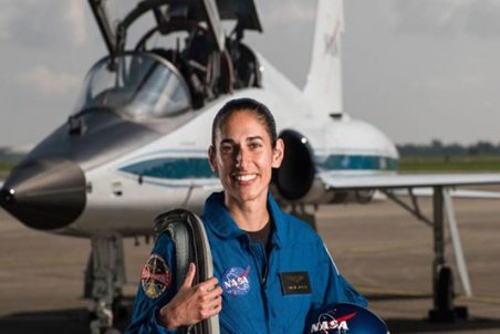 یاسمن مقبلی؛ یک زن ایرانی که به مریخ می‌رود