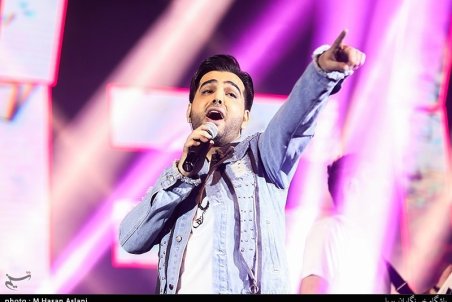 فرزاد فرخ چه مبلغی به سیل‌زدگان سیستان و بلوچستان کمک کرد؟